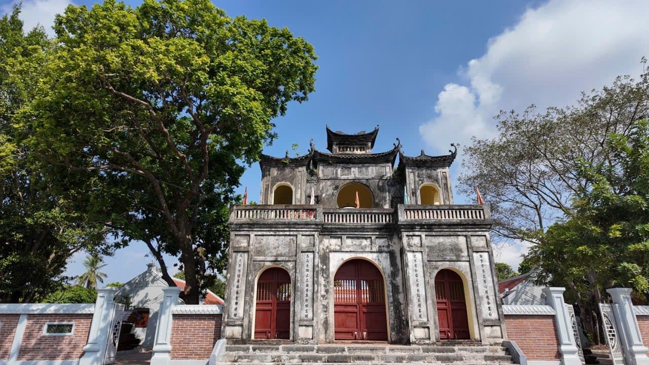 Cổng Văn Miếu Xích Đằng
